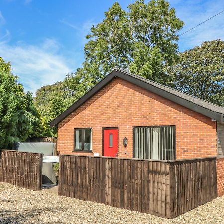 Cedar Cottage, Poulton-Le-Fylde Zewnętrze zdjęcie